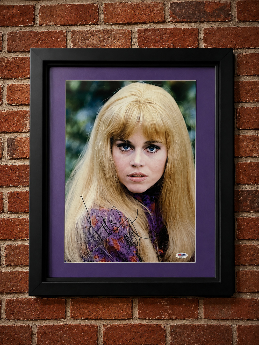 Jane Fonda Signed Autographed Framed 16x20 Photo PSA/DNA Hollywood Legend